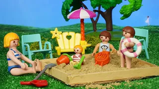 Playmobil po polsku Wesołe przygody Klary i Kuby - zabawa w piasku i na basenie
