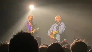 M - Matthieu et Louis Chedid - On ne dit jamais assez, au gens qu’on aime… - Istres l’Usine - 220422