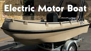 Whaly 400 affordable boat with electric motor, high value for price: length 395 cm, weight 210