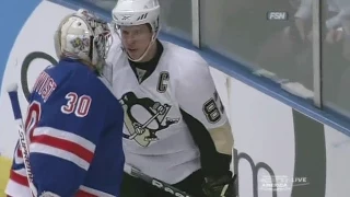 Henrik Lundqvist confronts Sidney Crosby | 03/04/2010 [HD]