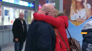 Слезы и нервы в аэропорту Киев. С Кабула вернулись первые украинцы