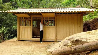 How to build a complete wooden house in the outdoor forest, wooden walls and window partitions - Ep5