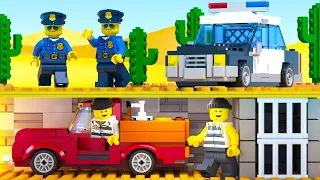 LEGO Prison Break in Desert - Police Chase