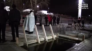Тысячи нижегородцев в ночь с 18 на 19 января приняли участие в крещенских купаниях