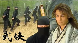 Kung Fu Film!The killers in black attack the boy,but he swiftly kills them with superb swordsmanship