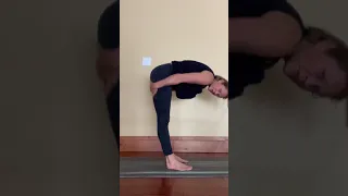 Dinos yoga