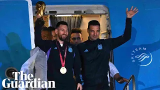 Lionel Messi arrives triumphantly in Argentina with World Cup trophy