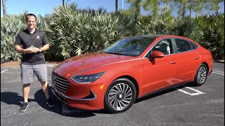 Is the 2021 Hyundai Sonata a BETTER hybrid to buy than a Toyota Camry?