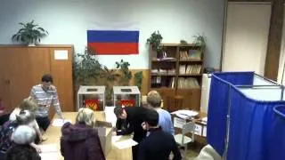 УИК 402 камера №2 2012-03-04_UTC_19-00.mp4