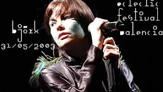 Bjork - 13). Nameless(Live At Eclectic Festival, Valencia, Spain, 31-05-2003)