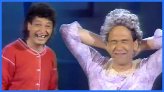 Howie Mandel featuring Gilbert Gottfried (as Bobby and his mommy) (1992)