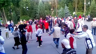 8. Dancing in gorky park dance *Sings Italy?*. Dance retro dancing in gorky park Kharkov Ukraine.