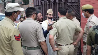 Mirwaiz Umar Farooq stopped from delivering Friday sermon at Jama Masjid