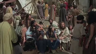 Nagtuturo si Jesus tungkol sa Kaharian ng Diyos