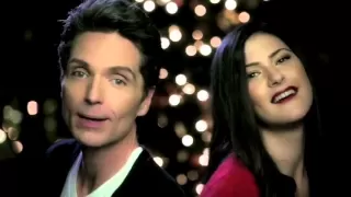 Richard Marx and Sara Niemietz: "Santa Claus is Comin' to Town"