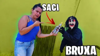 BRUXA INVADIU MINHA CASA EM BUSCA DA GARRAFA DO SACI - ISSO NÃO PODERIA TER ACONTECIDO!😱