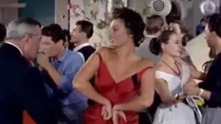 Sophia Loren  -  Mambo Italiano (Итальянское мамбо, кадры из фильмов)