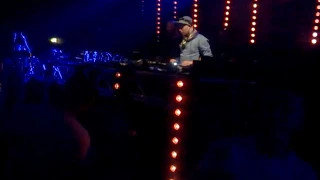 Benny Rodrigues b2b Tom Trago playing DJ Hyperactive - Wide Open @ Rotterdam Rave