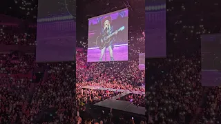 Madonna speach and song Montréal 20 janvier 2023