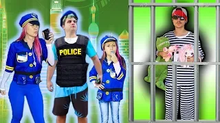 CRIANÇA Finge Brincar Ser POLICIAL 6 - KIDS PRETEND PLAY WITH POLICE COSTUME