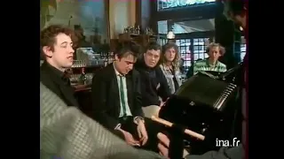 REAL HIP HOP: The Pogues Singing Dirty Old Town IN A PUB