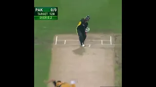 fast and furious bowling from shaun tait😦😦 160.7kmph🔥🔥