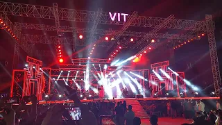 Chikni Chameli by shreya Ghosal Live Performance at VIT Vellore