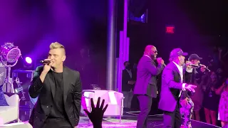 Dirty Pop/ Motownphilly/ Larger Than Life - Nick Carter, AJ McLean, Wanya Morris, Joe Fatone.