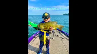 LAKE ST CLAIR SMALLMOUTH  (TWO PB BROKEN)