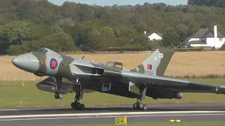 Avro Vulcan XH558 | Nose Wheel Emergency | Prestwick Airport