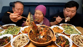 Braised mackerel with radish leaves! Korean homemade foods - Mukbang eating show