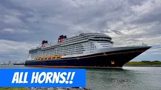 Disney Wish Sounds All Horns During Sail Away!
