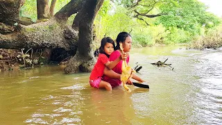 Two girls live in the forest and eat poor food