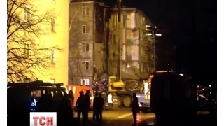 Через вибух газу завалився під'їзд п'ятиповерхового будинку в російському Ярославлі