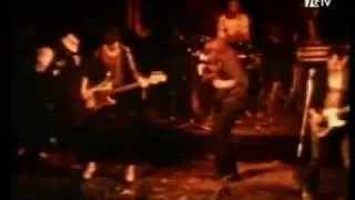 the Stranglers - "Something better change" @ Paradiso, Amsterdam,  november 1977)