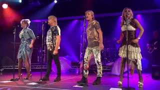 The Fizz Making Your Mind Up - Live Butlins Bognor October 2017