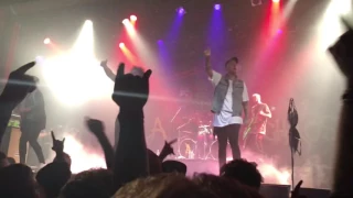 FAN SINGS WITH ATTILA ON STAGE