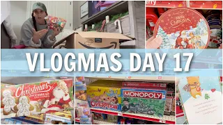 VLOGMAS DAY 16 & 17 | CHRISTMAS SHOPPING & HUNTING VINTAGE | Dollar General & Family Dollar