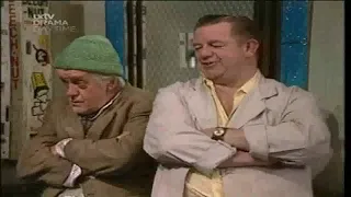 Last Of The Summer Wine S04E02 - Getting on Sydneys Wire