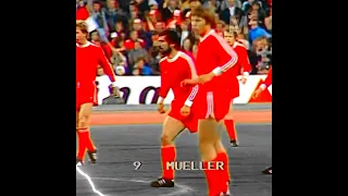 Gerd Muller against Real Madrid in UEFA Champions league Semifinal | 14/04/1976 |