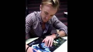 Tom Felton Such a Gentleman, Patient with Fans