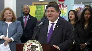 IL: Gov. Pritzker signs bill banning book bans