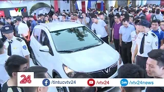 Vinfast ra mắt mẫu xe mới: Người tiêu dùng băn khoăn gì?| VTV24