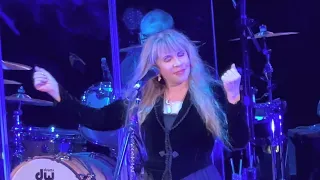 Stevie Nicks - Outside The Rain live Red Rocks 2022