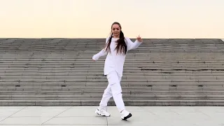 Девушка шикарно танцует 🔥 Shuffle Dance & Cutting Shapes!