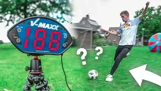 HOEVEEL KM/U KAN JE SCHIETEN MET EEN VOETBAL?!