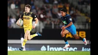 Beauden Barrett footrace with Rieko Ioane & Melani Nanai 2017