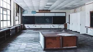 Exploring an Abandoned School in Cleveland Ohio