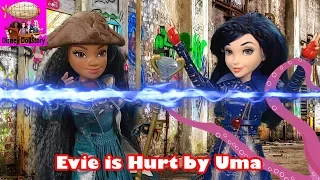 Evie is Hurt by Uma - Part 27 - Descendants in Avalor Disney