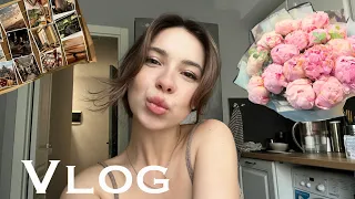 Мой первый VLOG: оформляем доску желаний, муж прислал цветы